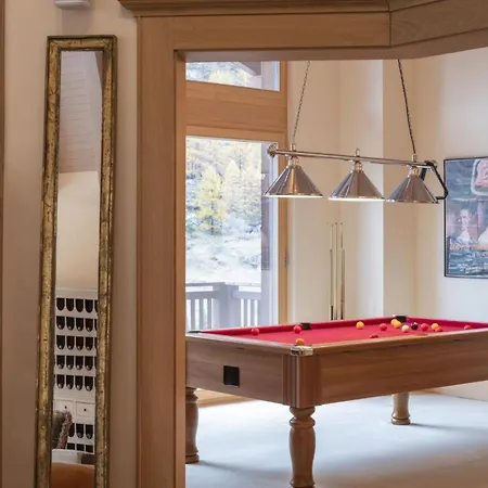 Chalet Kitzbuehel: A Symphony Of Style And Snow * Griesenau